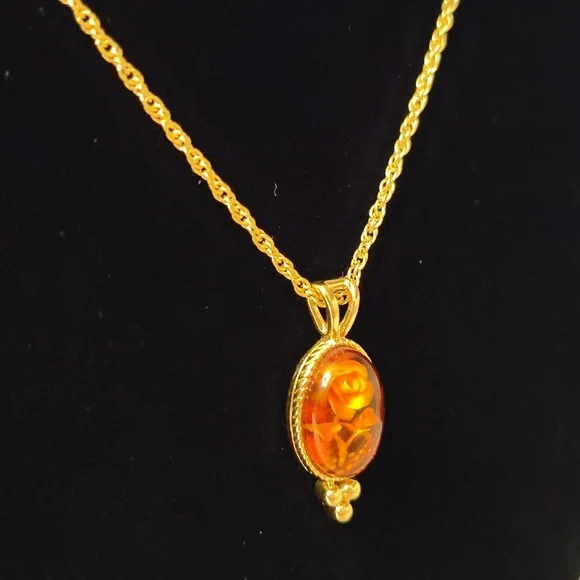 Amber Colored Flower Pendant Necklace - Picture 3 of 5